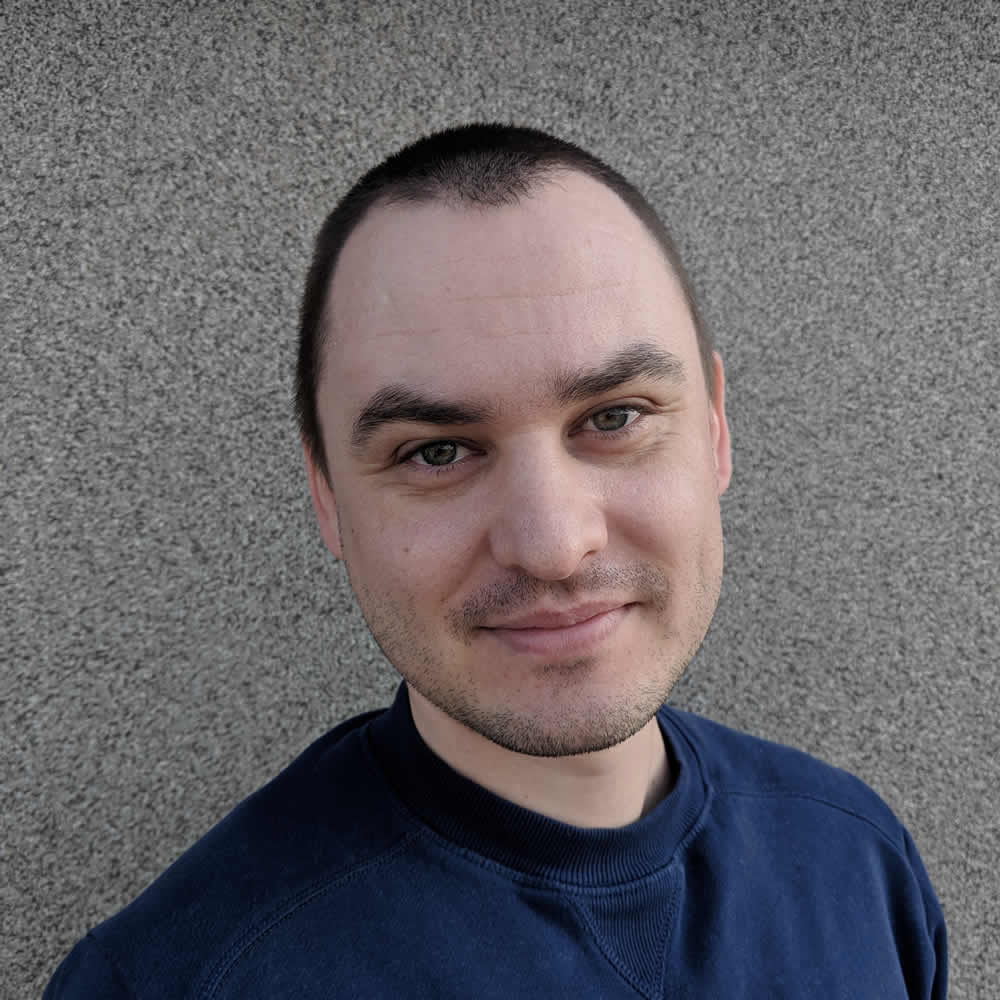 Mircea from PixTeller