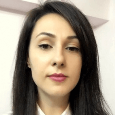 Ioana from PixTeller